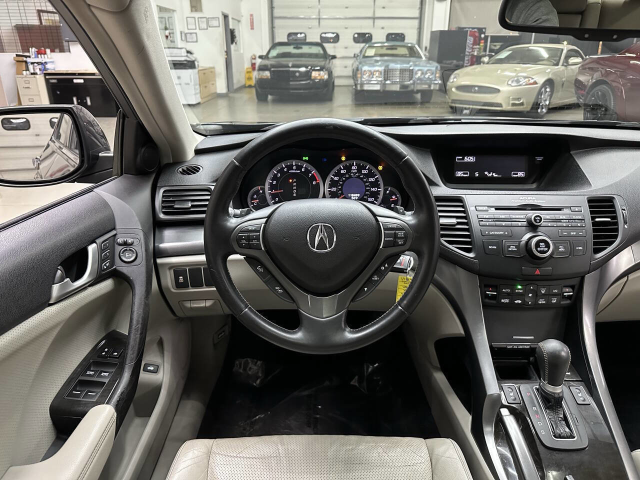 Used 2014 Acura TSX Base 4dr Sedan image 18