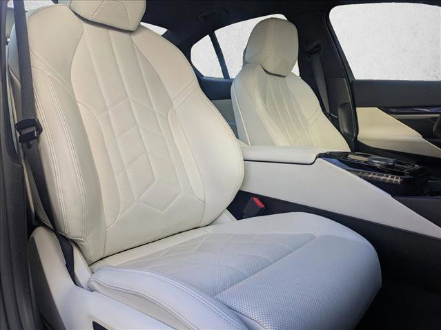 Certified 2024 BMW i5 eDrive40i w/ M Sport Package image 22