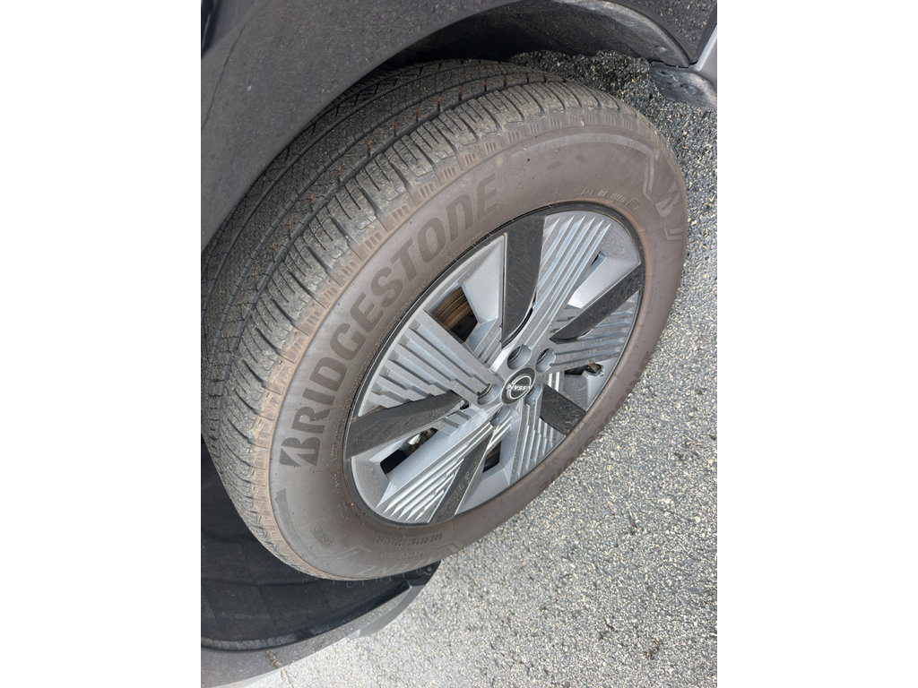 Used 2025 Nissan Murano SL AWD/4WD image 9