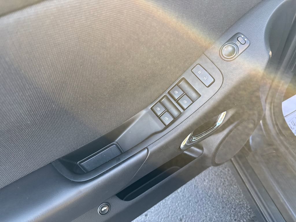 Used 2015 Chevrolet Camaro LT image 14