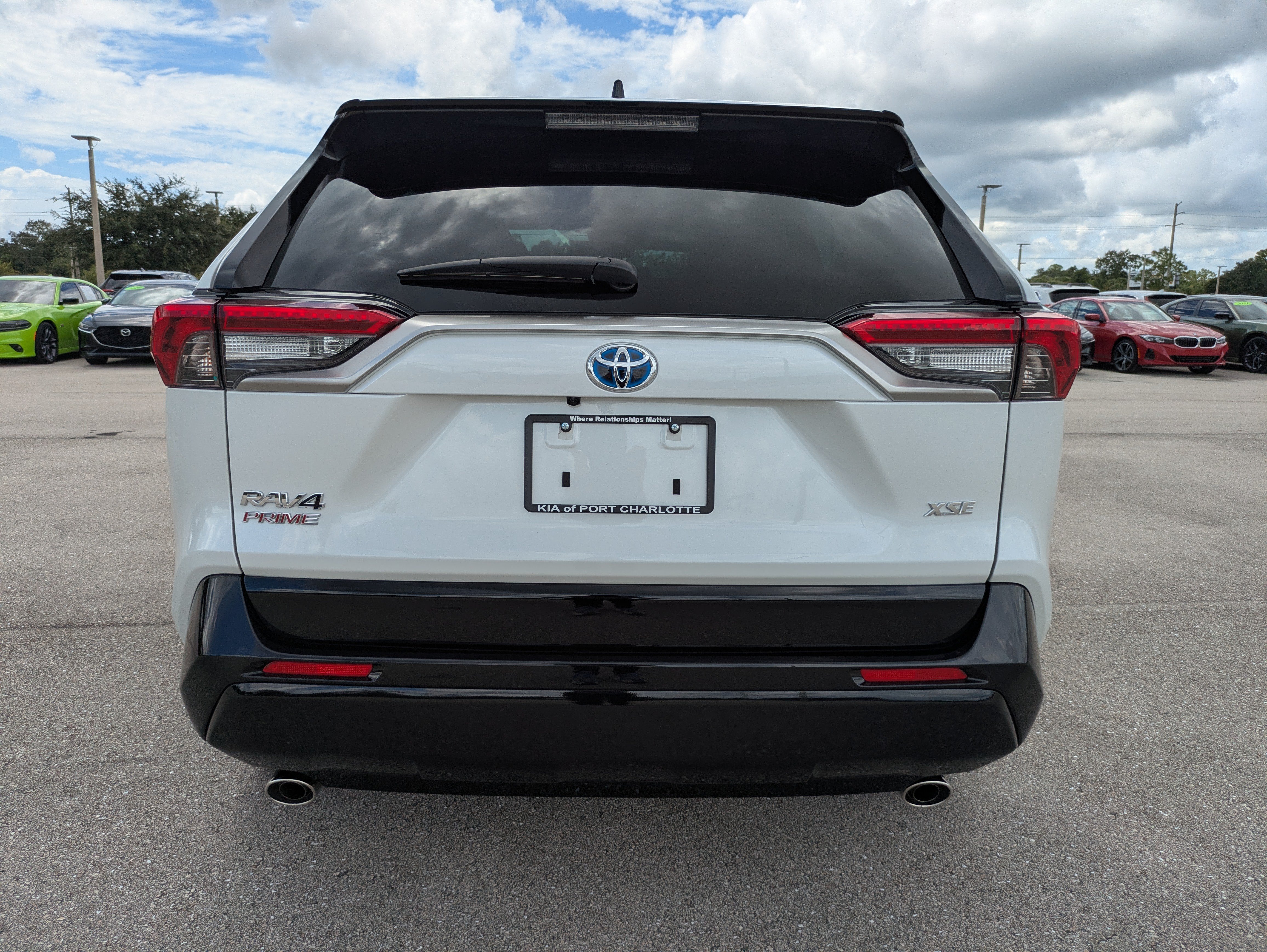 Used 2024 Toyota RAV4 XSE w/ Weather Package AWD/4WD image 5