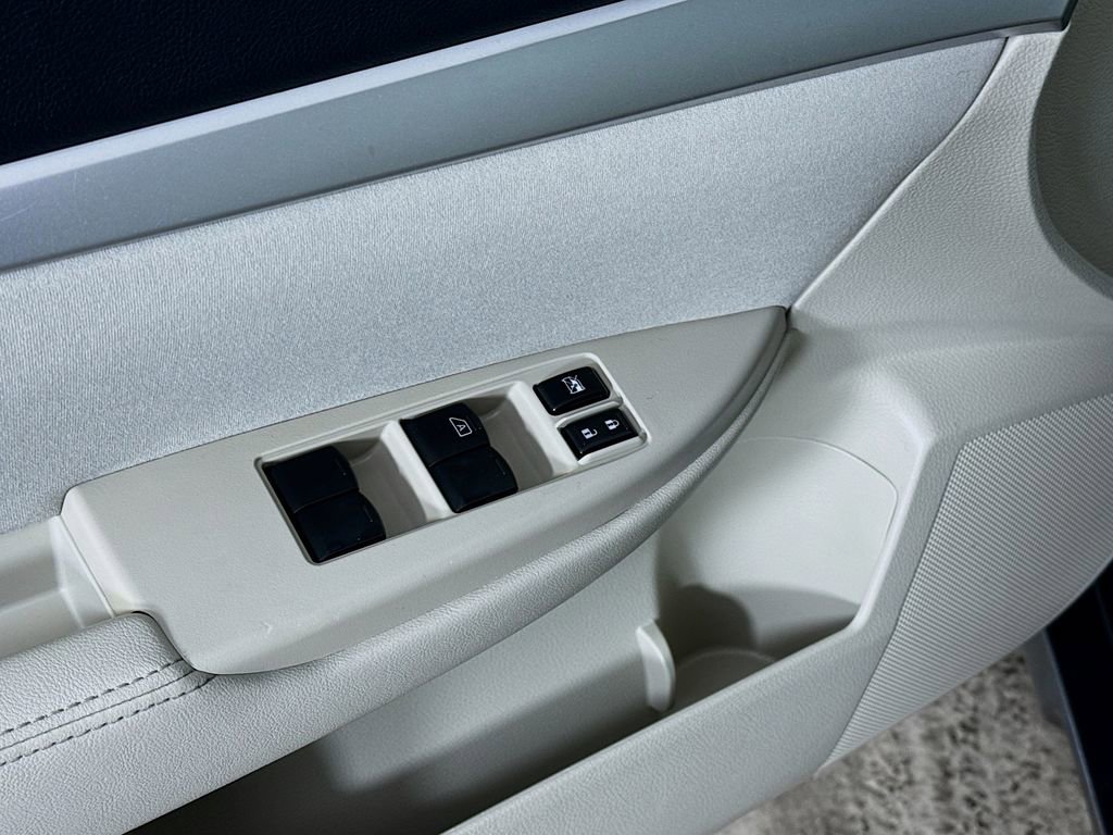 Used 2012 Subaru Outback 2.5i w/ Alloy Wheel Pkg image 19