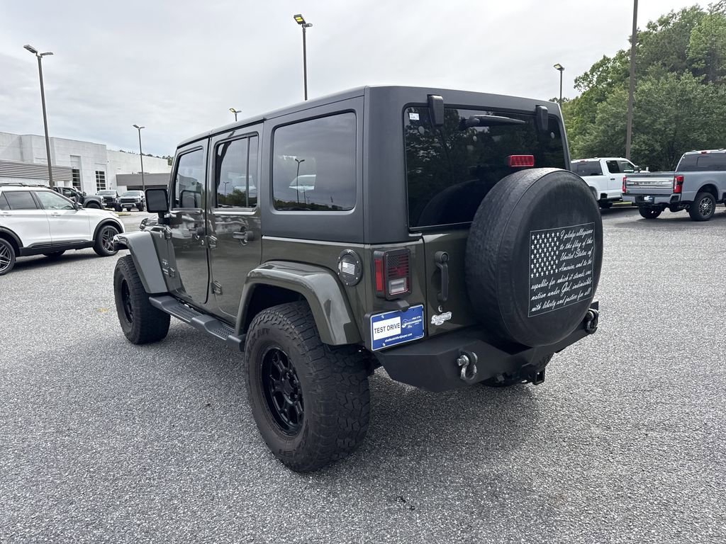 Used 2016 Jeep Wrangler Unlimited Sahara w/ Dual Top Group AWD/4WD image 5