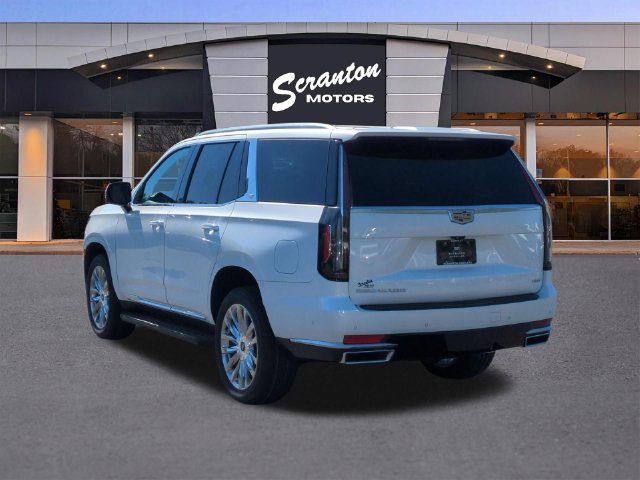 Used 2021 Cadillac Escalade Premium Luxury w/ Performance Package AWD/4WD image 3