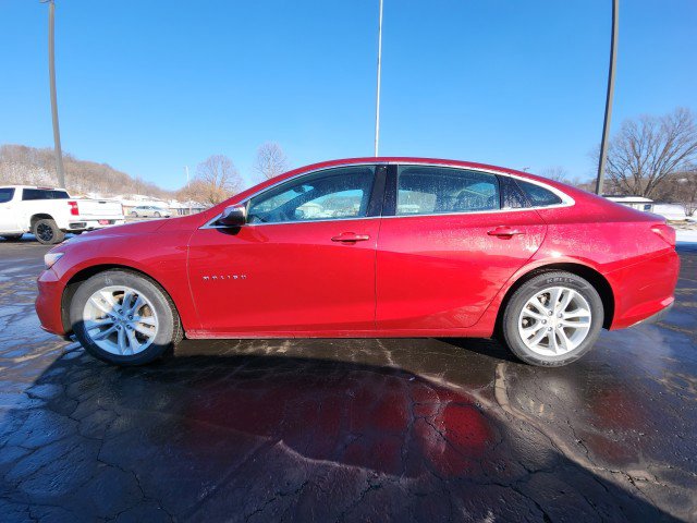 Used 2018 Chevrolet Malibu LT image 2