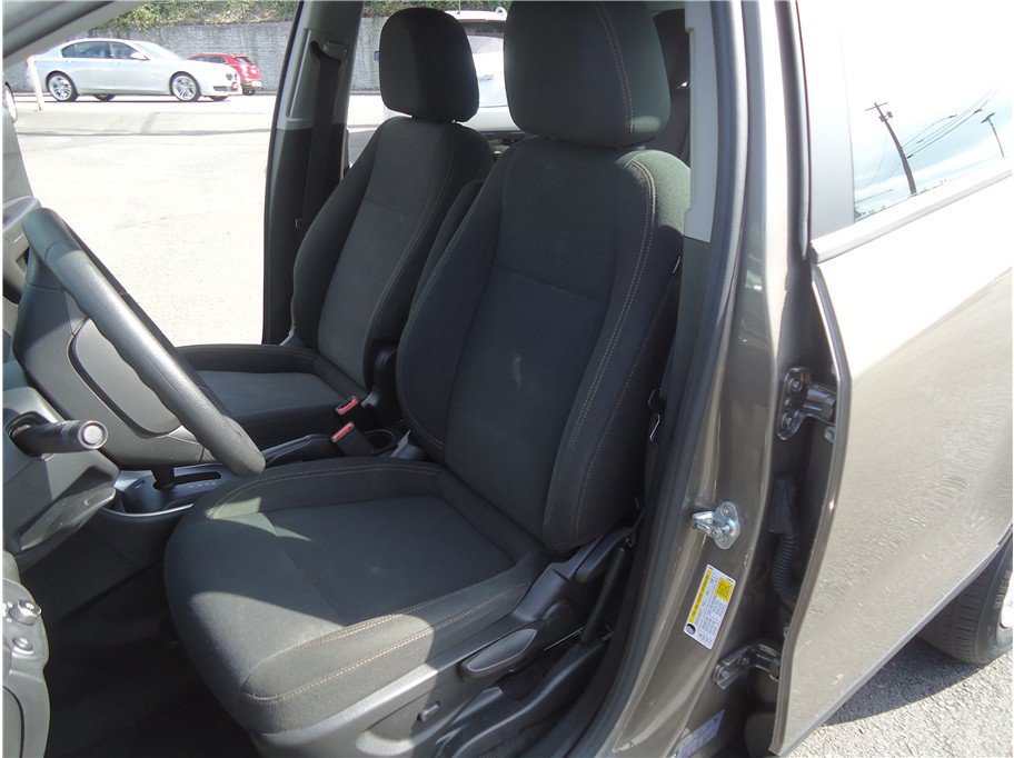 Used 2021 Chevrolet Trax LS AWD/4WD image 12