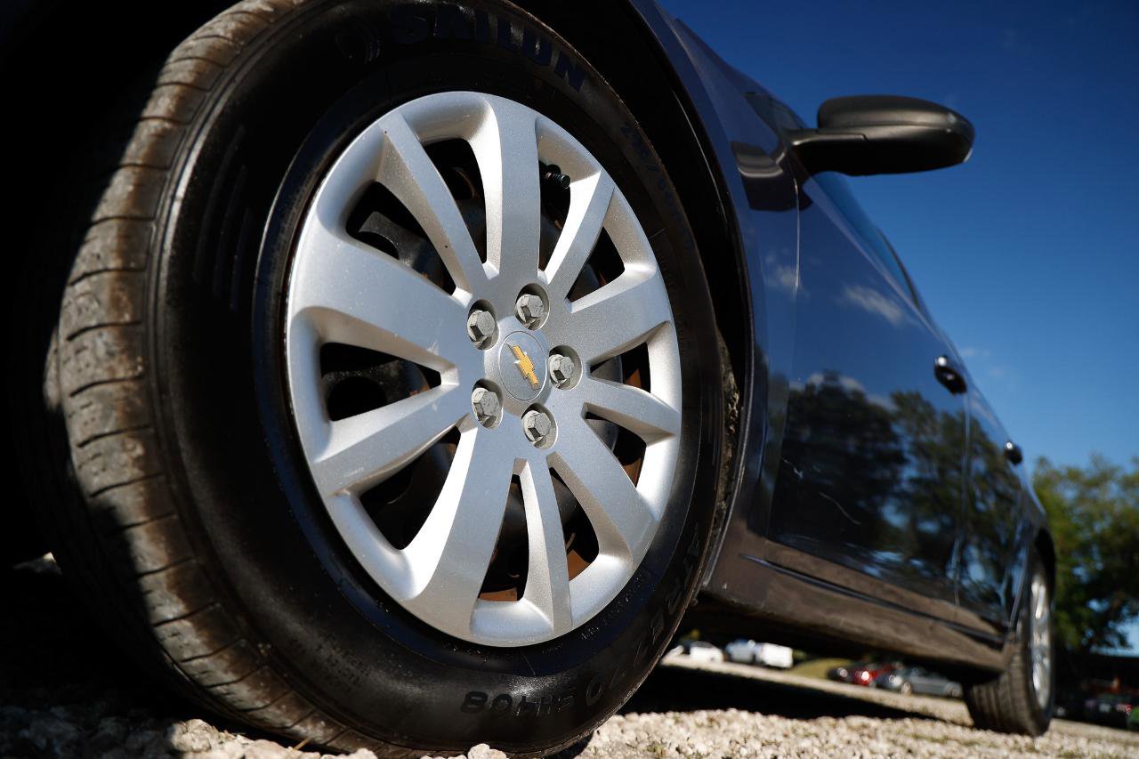 Used 2014 Chevrolet Cruze LS FWD image 22