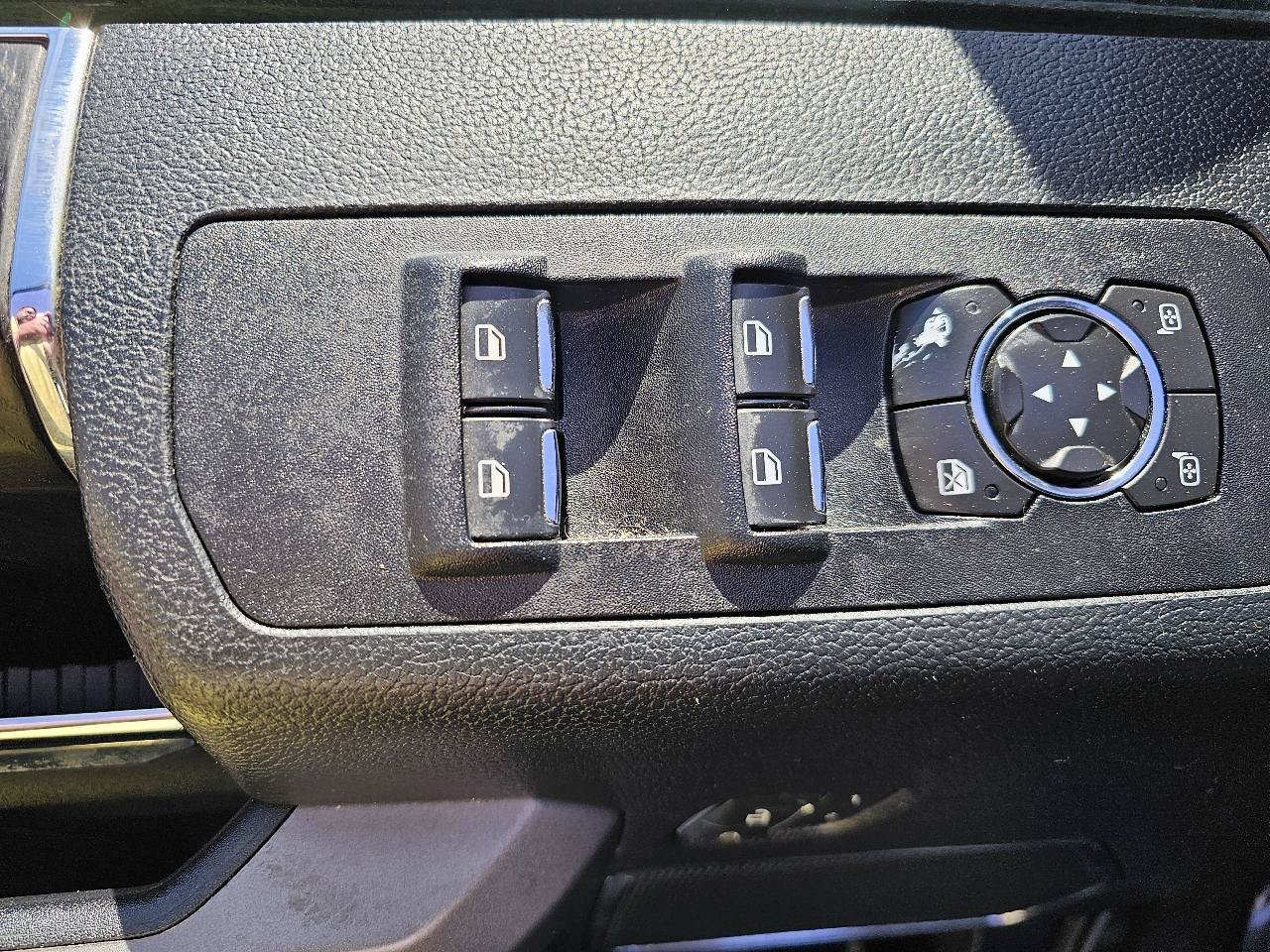Used 2019 Ford F150 Platinum w/ Equipment Group 701A Luxury AWD/4WD image 5