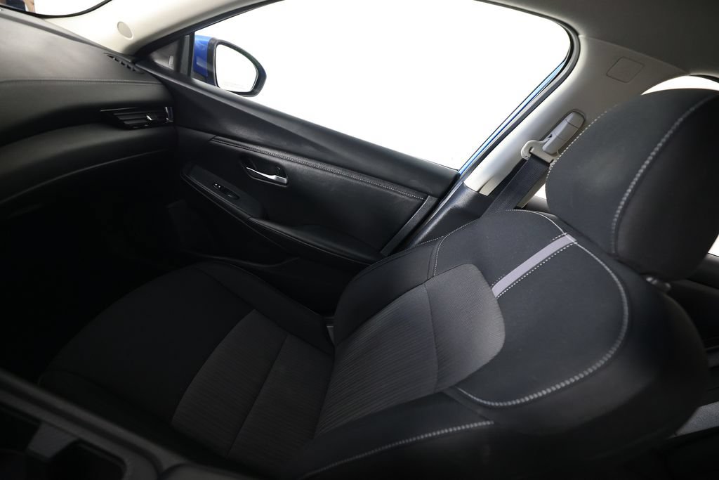 Used 2024 Nissan Sentra SV FWD image 22
