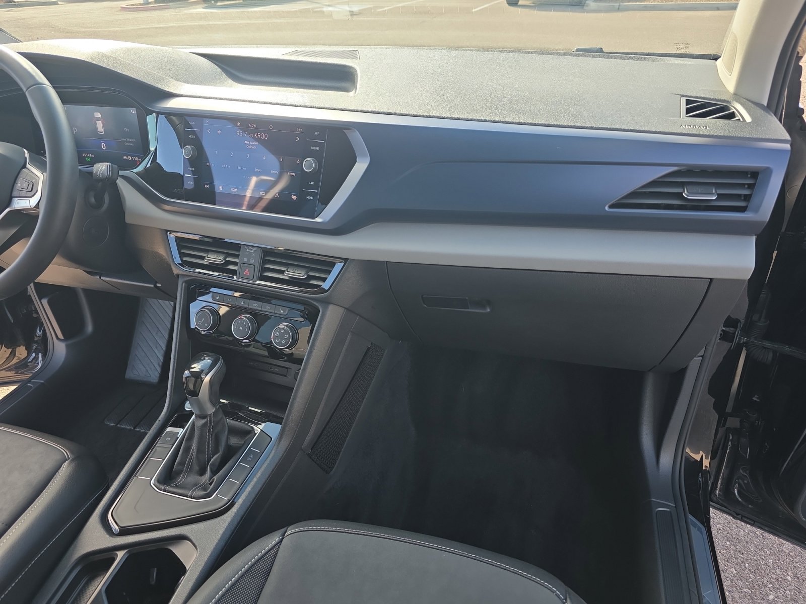 Certified 2023 Volkswagen Taos SE w/ Black Wheel Package image 20