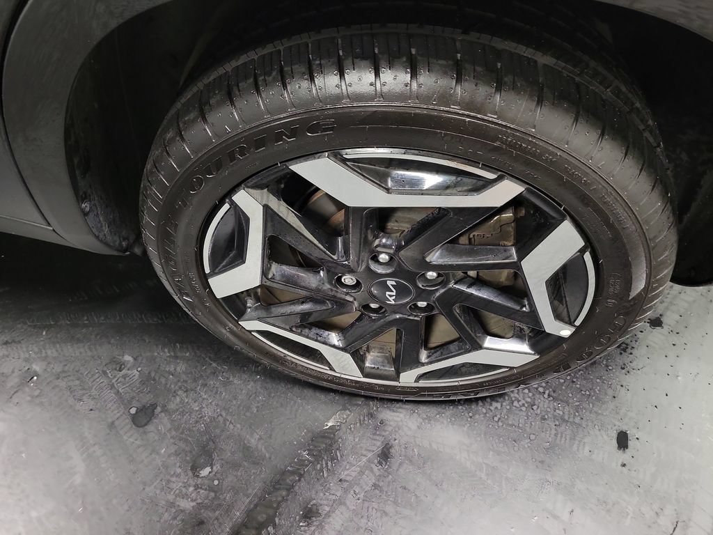 Used 2024 Kia Seltos SX AWD/4WD image 12