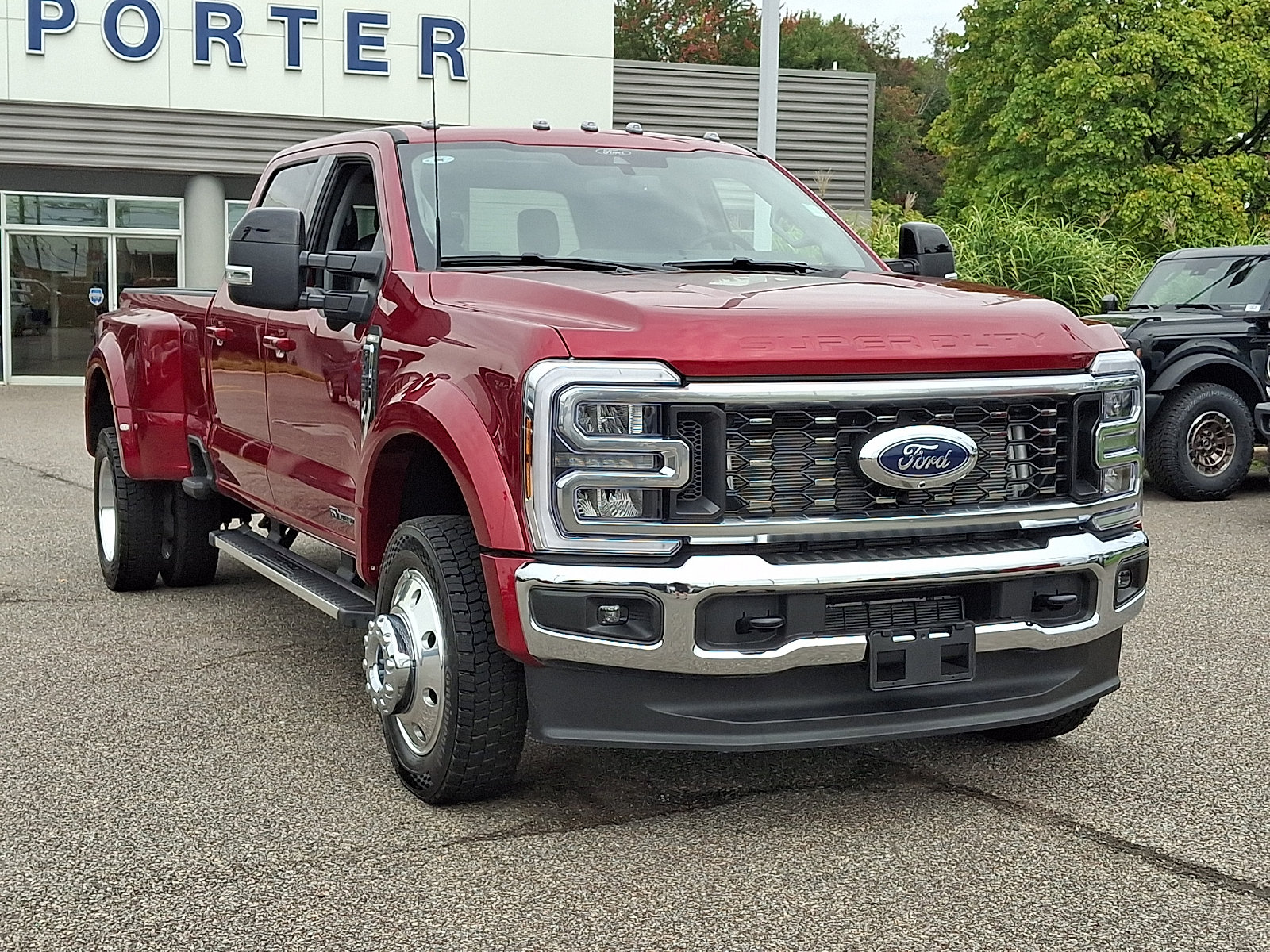 Used 2026 Ford F450 Lariat AWD/4WD image 2