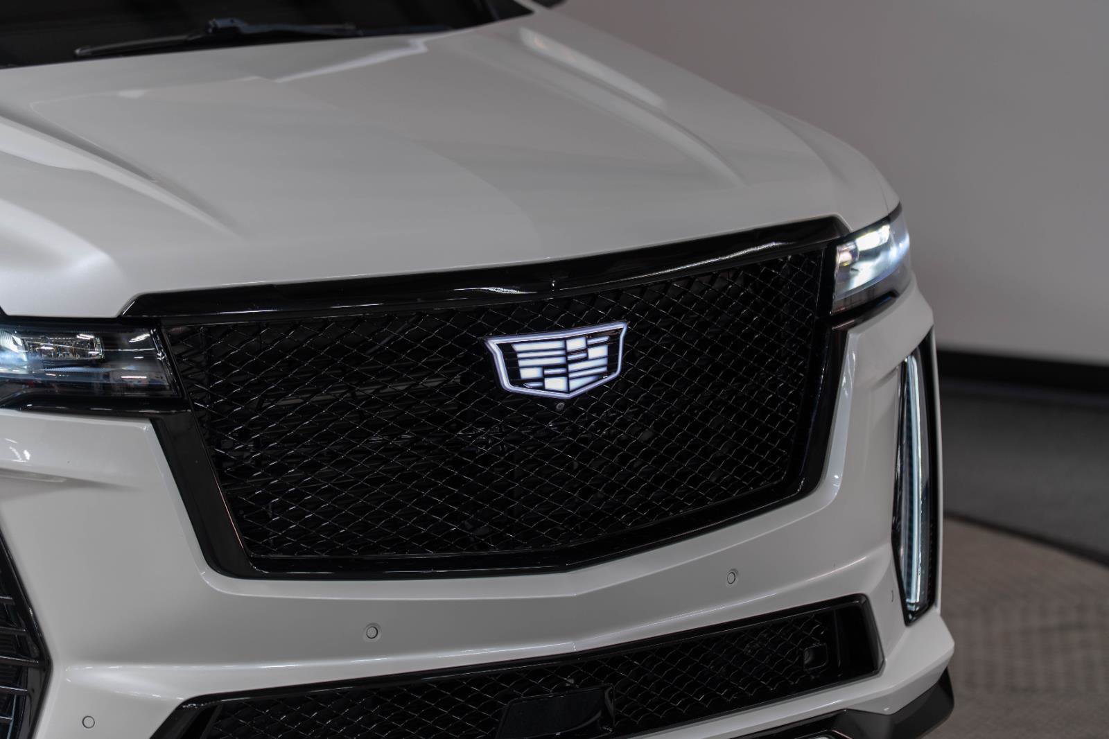 Used 2023 Cadillac Escalade V image 43