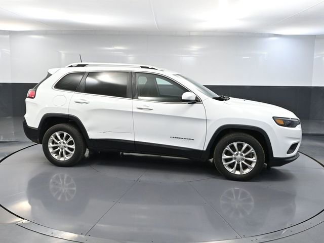 Used 2019 Jeep Cherokee Latitude w/ Popular Appearance Group image 3