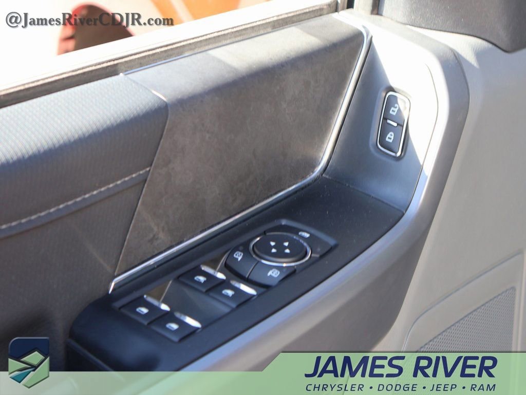 Used 2025 Ford F150 XLT w/ Equipment Group 301A Standard image 21