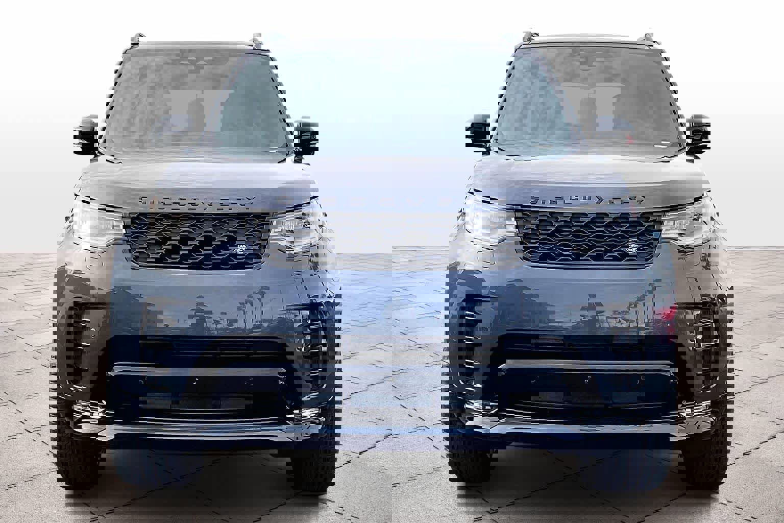 New 2026 Land Rover Discovery Dynamic SE image 5