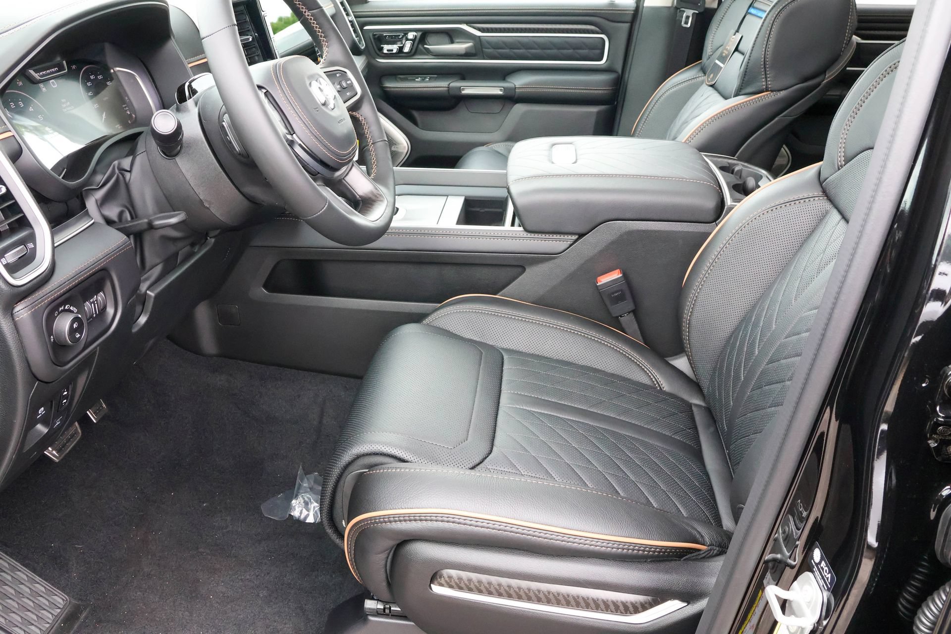 New 2026 RAM 1500 Tungsten AWD/4WD image 4