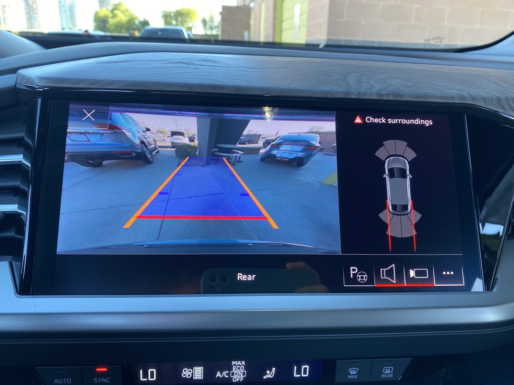 Used 2023 Audi Q4 e-tron Prestige image 37