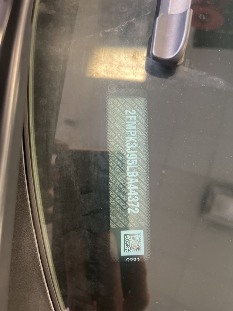 Used 2020 Ford Edge SEL image 2