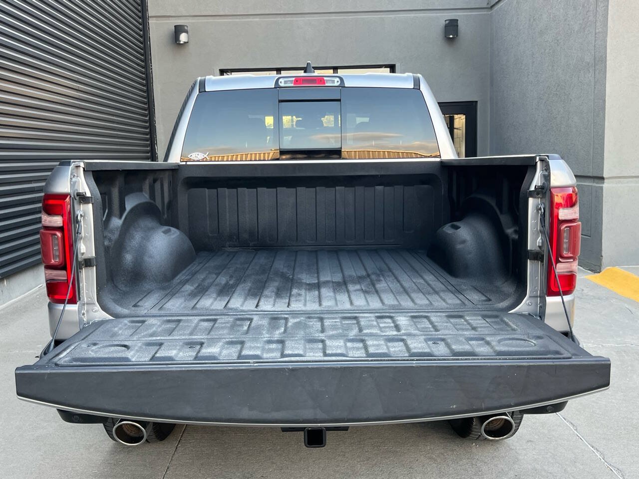 Used 2020 RAM 1500 Laramie w/ Sport Appearance Package AWD/4WD image 13
