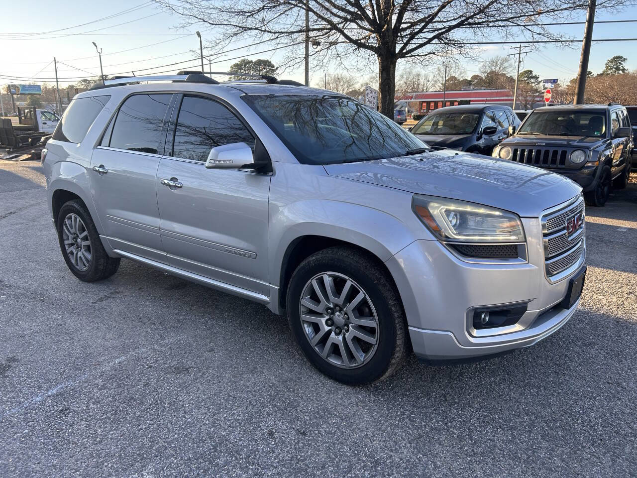 Used 2014 GMC Acadia Denali image 3