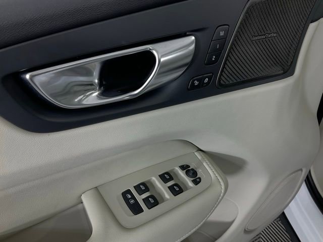 Used 2025 Volvo XC60 B5 Ultra w/ Protection Package Premier image 27