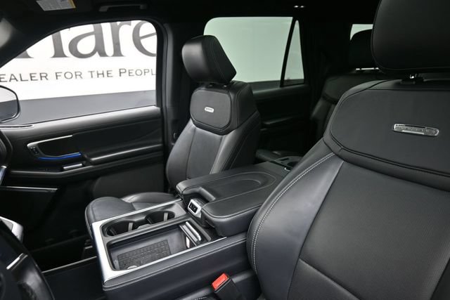 Used 2025 Ford Expedition Max Platinum w/ Stealth Appearance Package AWD/4WD image 16