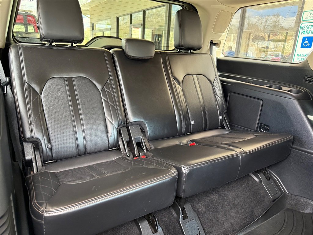 Used 2019 Ford Expedition Platinum AWD/4WD image 7