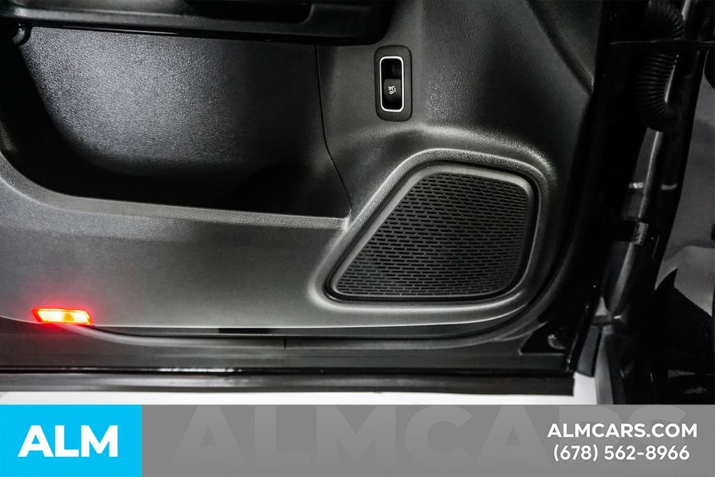 Used 2025 Mercedes-Benz GLA 250 image 49