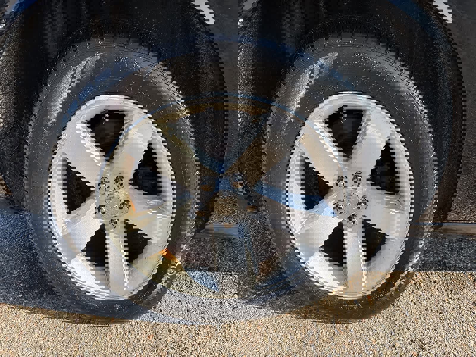 Used 2014 Dodge Challenger SXT image 8