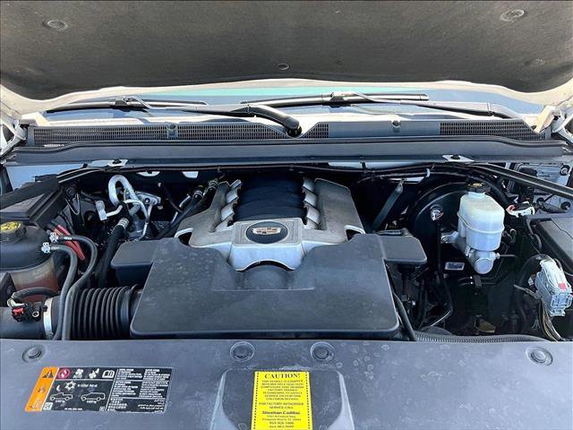 Used 2019 Cadillac Escalade Premium Luxury RWD image 11
