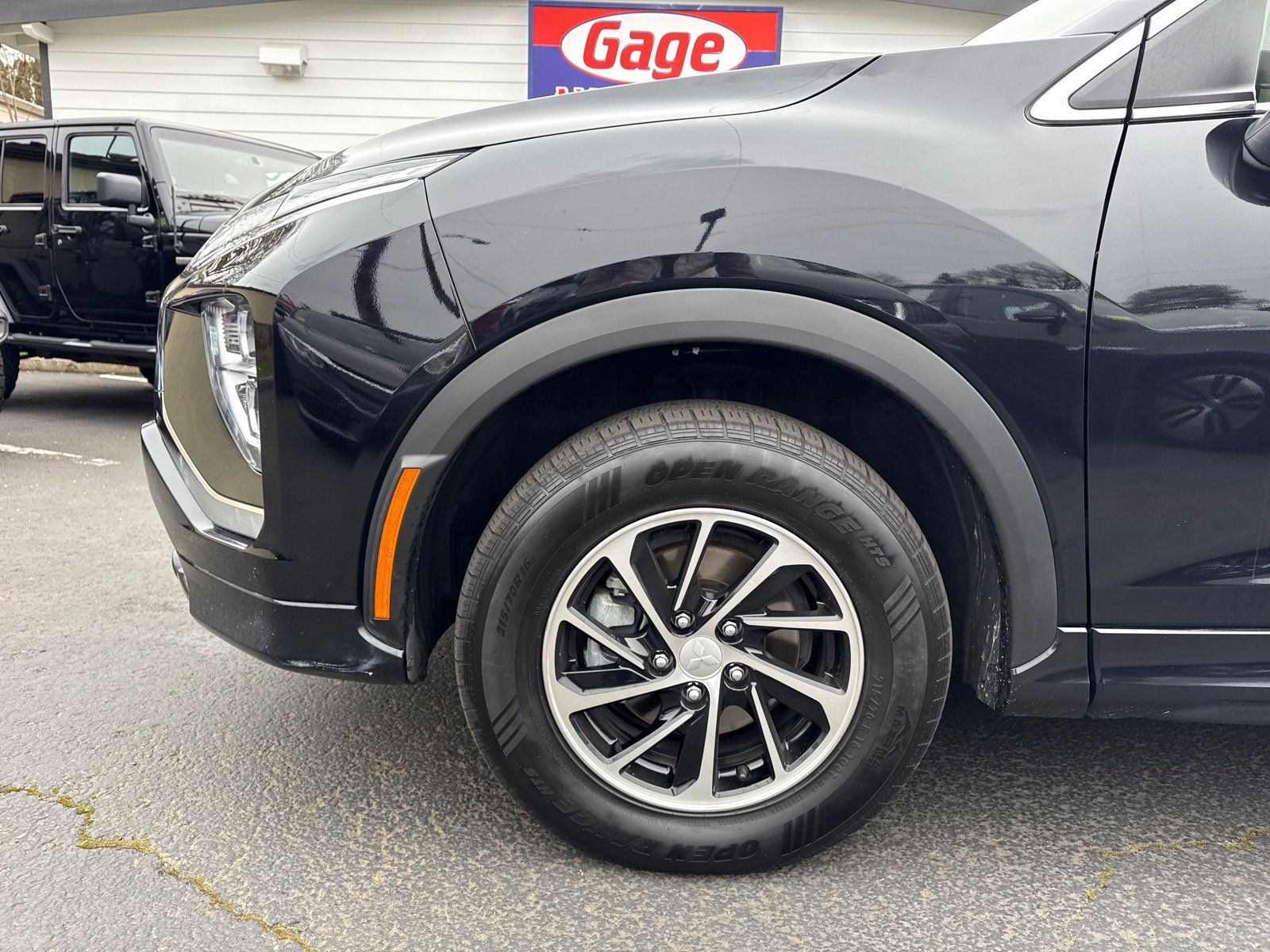 Used 2023 Mitsubishi Eclipse Cross SEL image 15