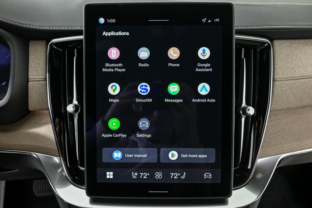 Certified 2026 Volvo XC90 B6 Plus w/ Protection Package Premier image 16