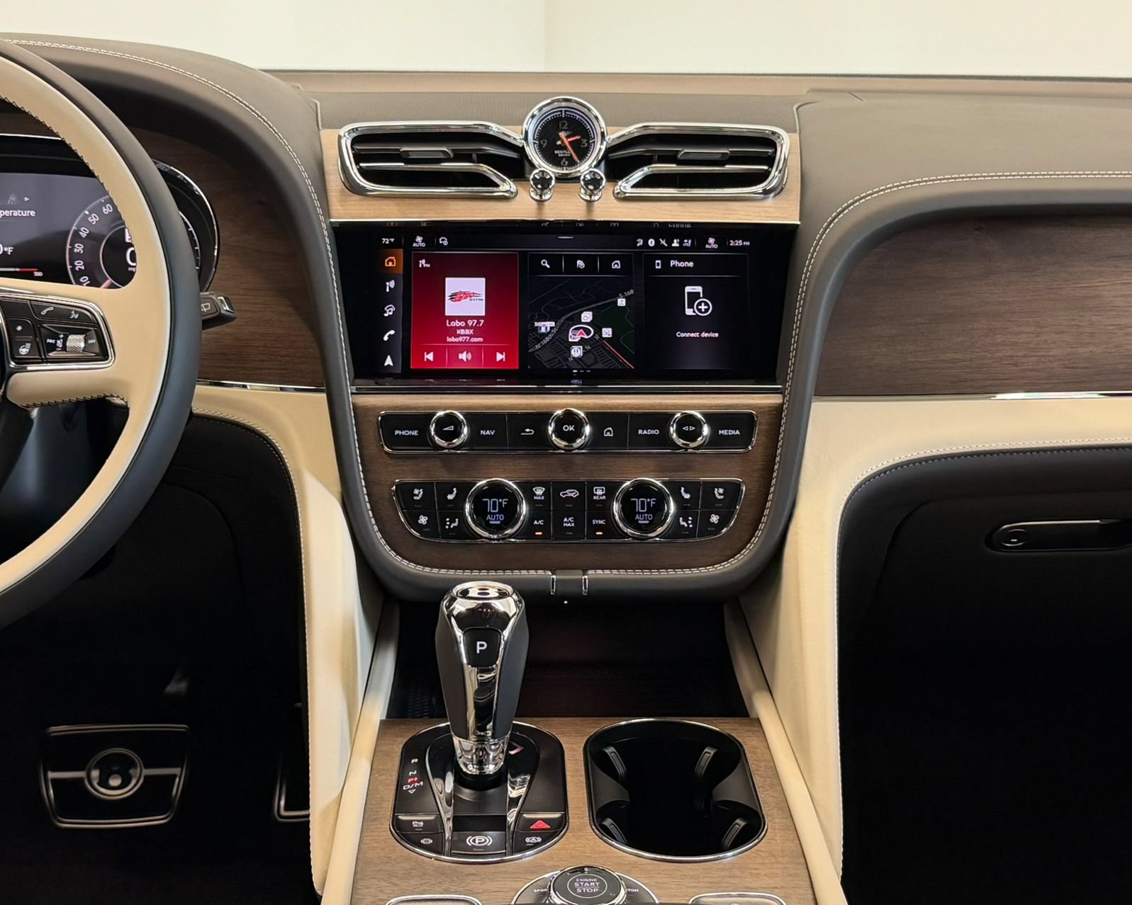 New 2026 Bentley Bentayga Extended Wheelbase AWD/4WD image 25