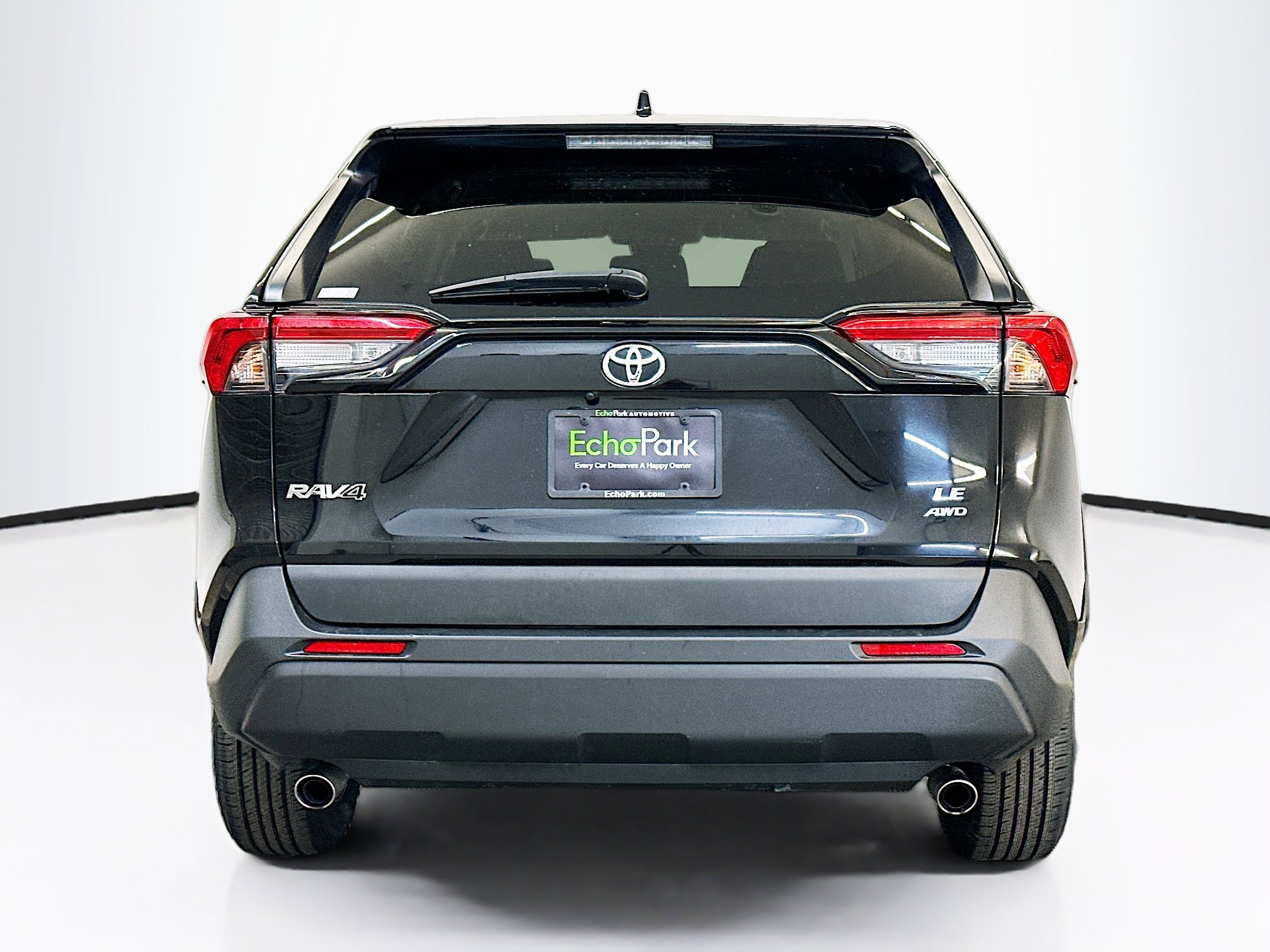 Used 2024 Toyota RAV4 LE image 7