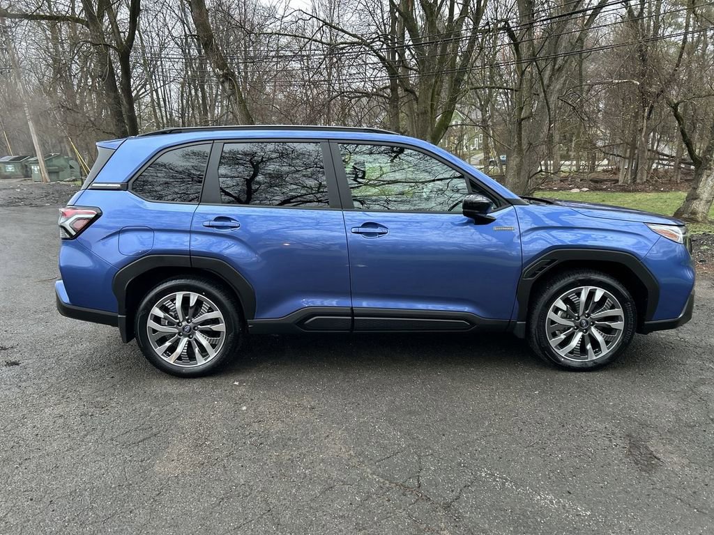 Certified 2025 Subaru Forester Touring w/ Touring Package image 9