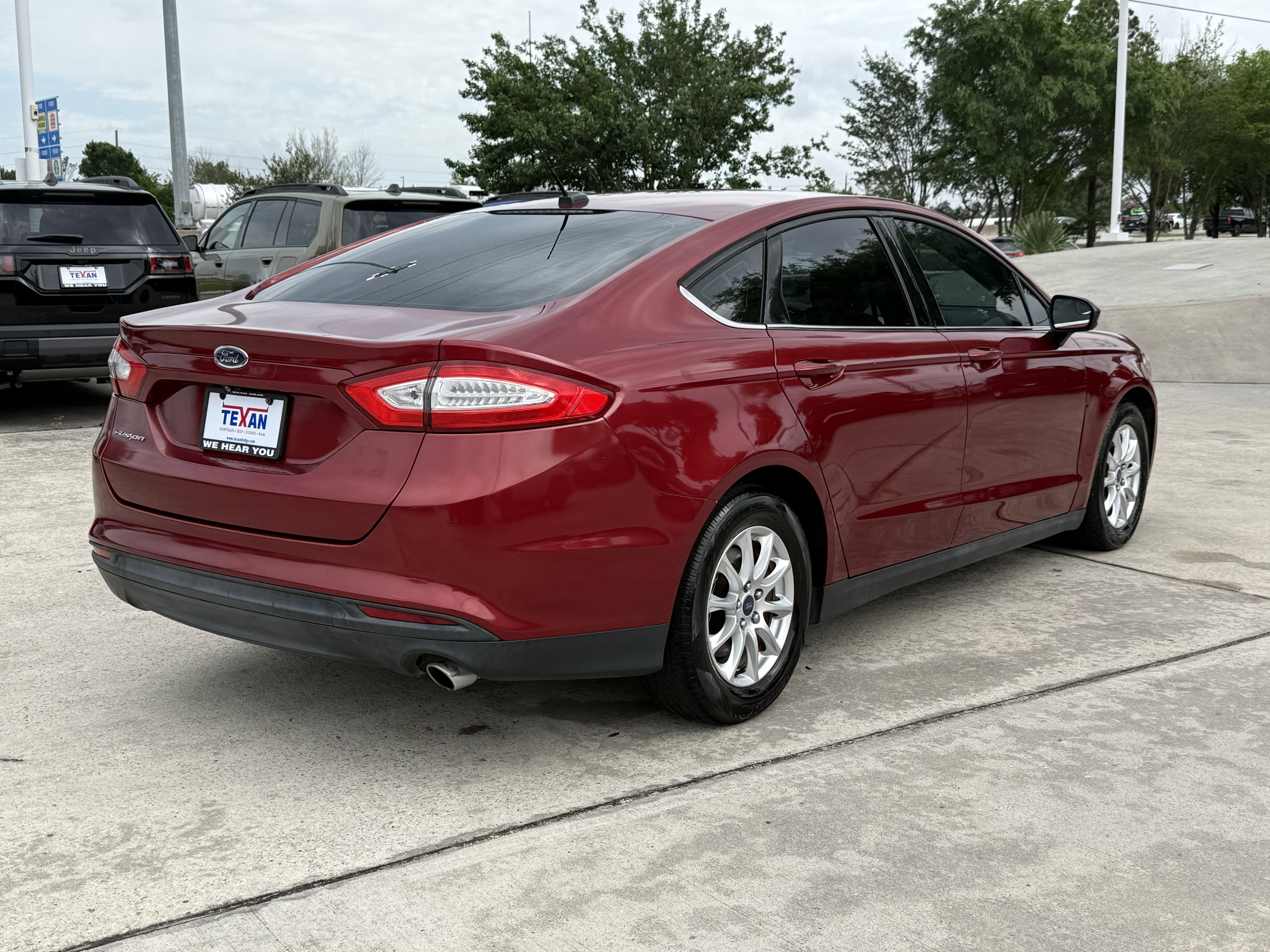 Used 2015 Ford Fusion S image 5