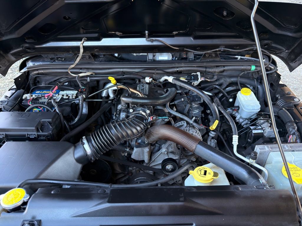 Used 2010 Jeep Wrangler Unlimited Islander image 48