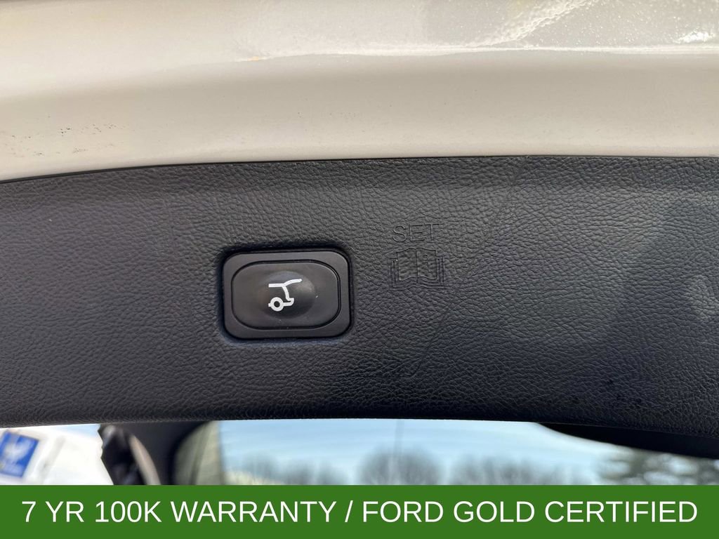 Certified 2022 Ford Edge ST-Line image 6