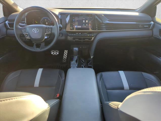 Used 2025 Toyota Camry SE image 19