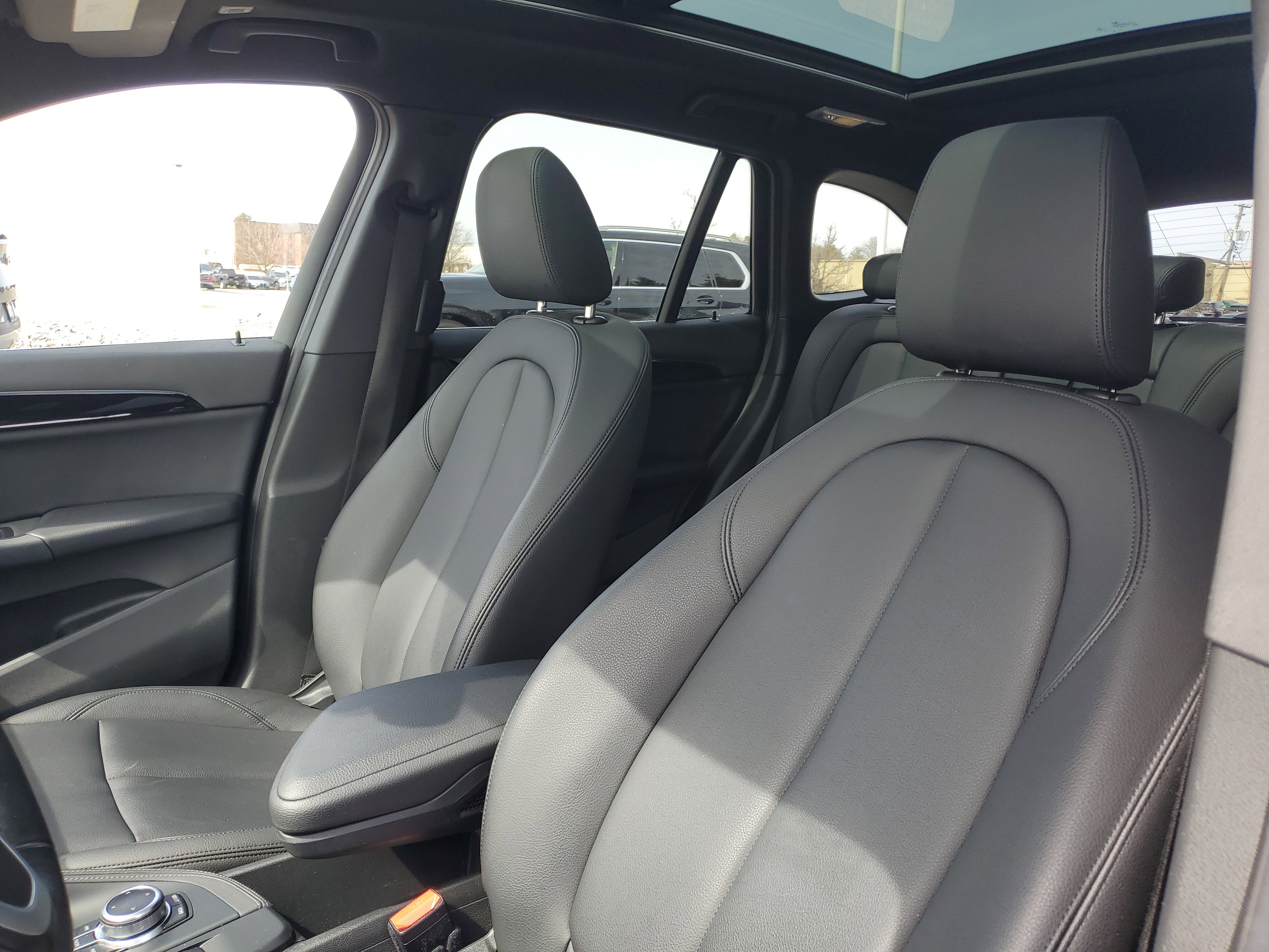 Used 2019 BMW X1 xDrive28i w/ Convenience Package image 7