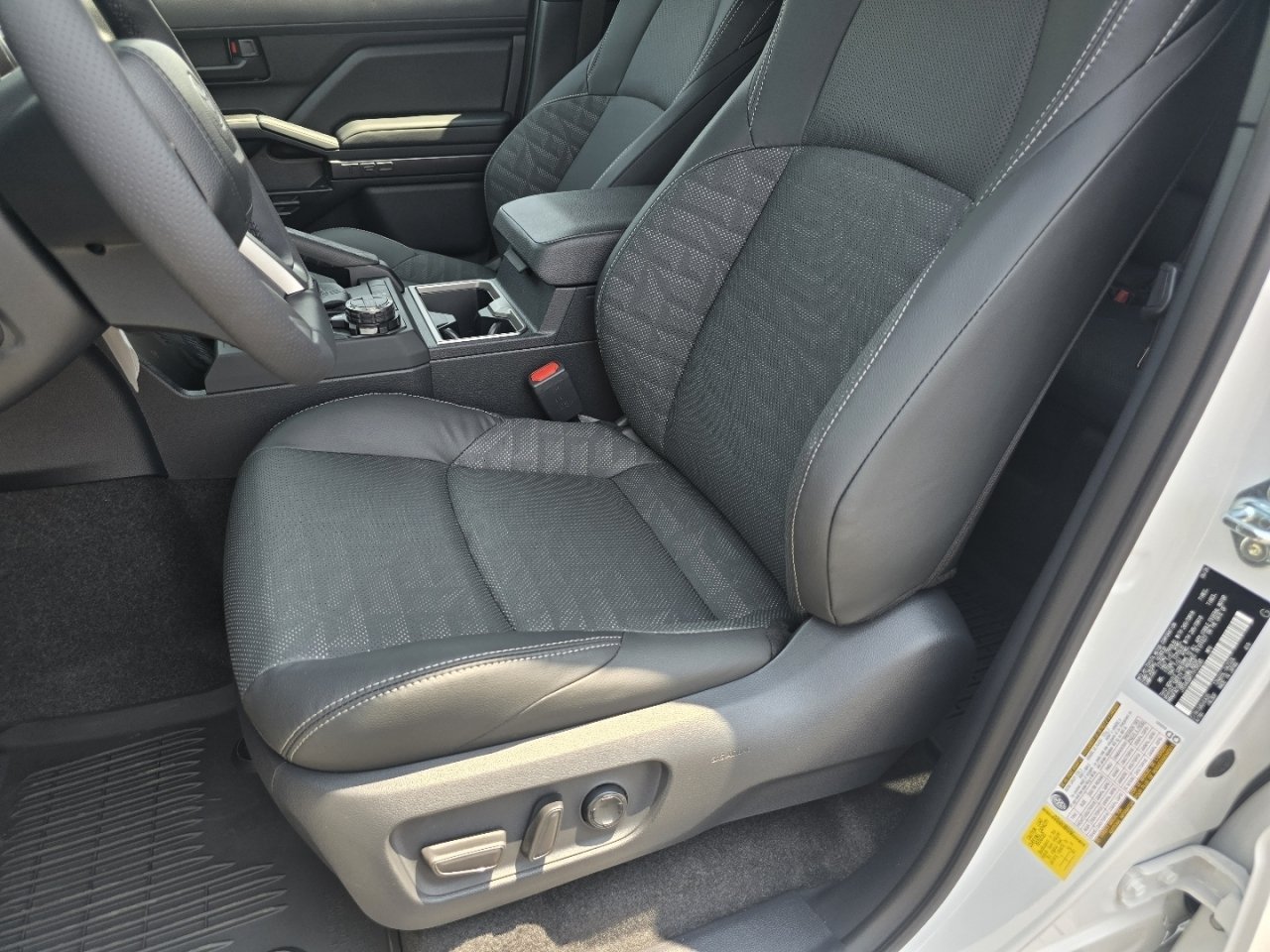 New 2026 Toyota 4Runner TRD Off-Road Premium AWD/4WD image 25