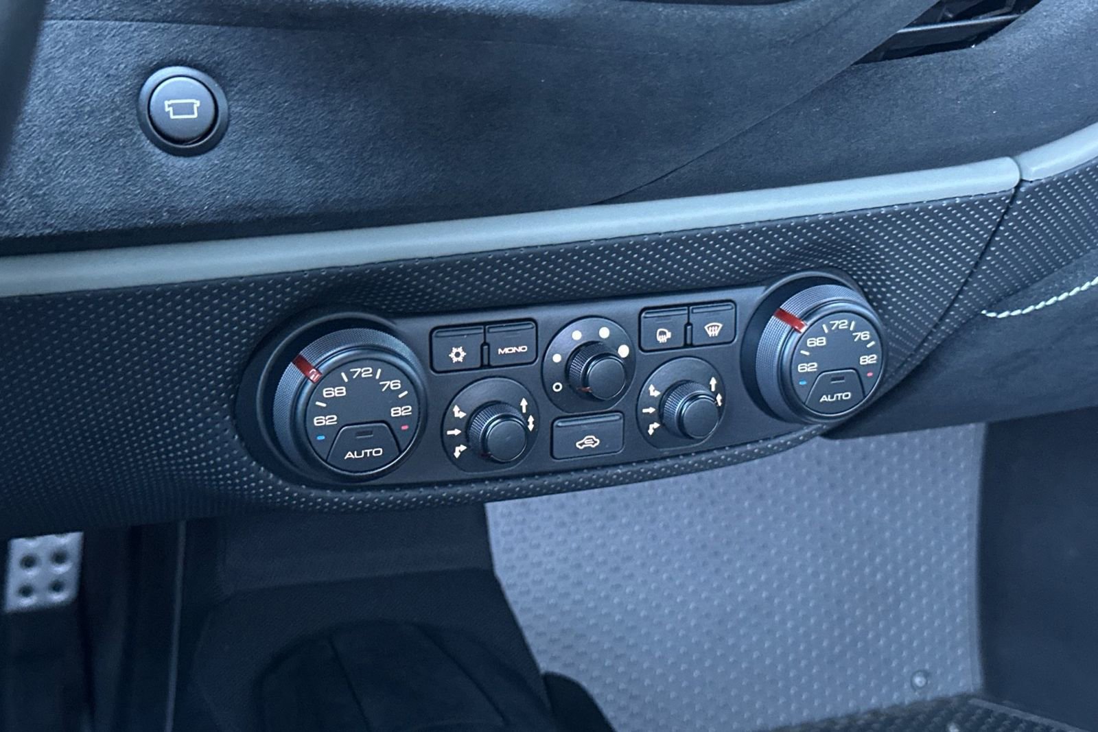 Used 2020 Ferrari 488 Pista Base image 23