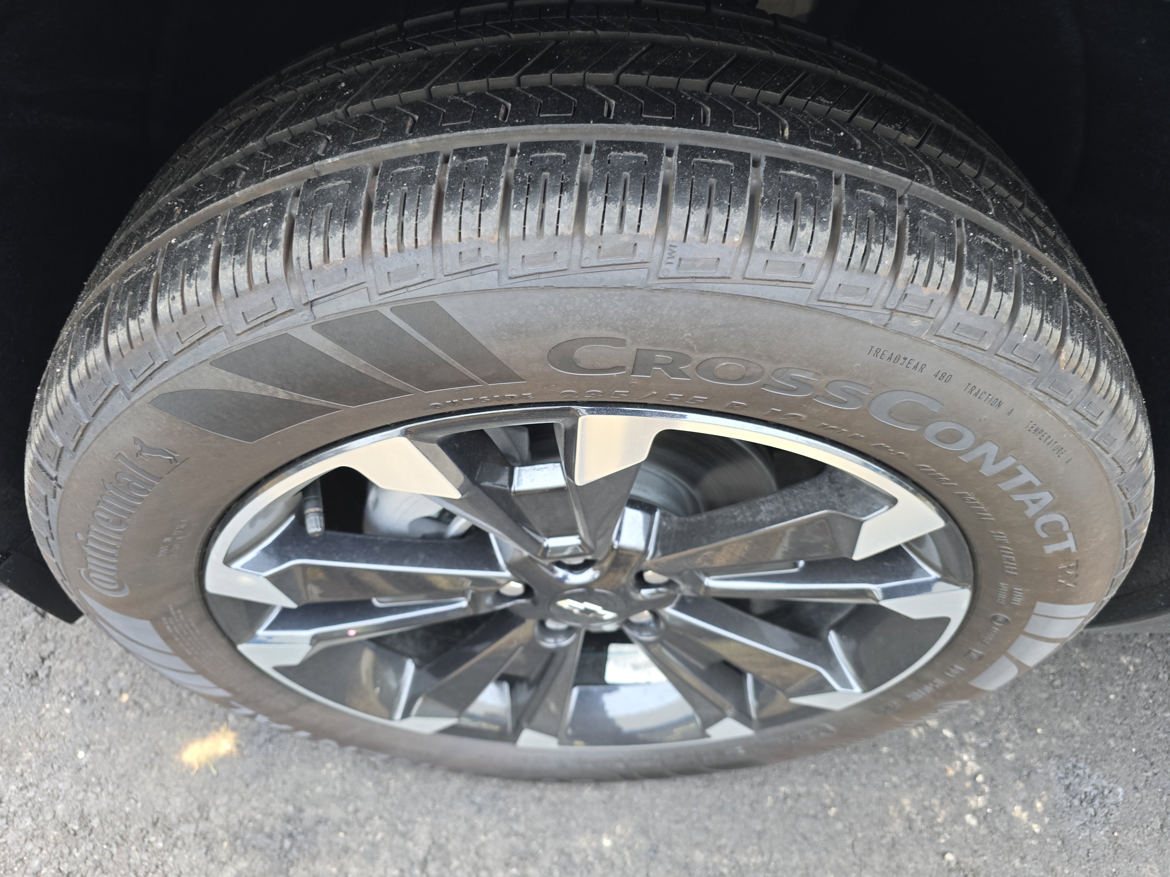 New 2026 Chevrolet Equinox RS w/ LPO, Floor Liner Package image 11