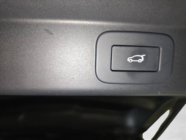 Used 2023 Land Rover Range Rover Sport SE AWD/4WD image 13
