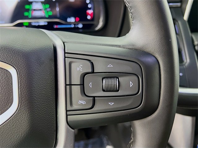 Used 2024 GMC Yukon SLT image 33