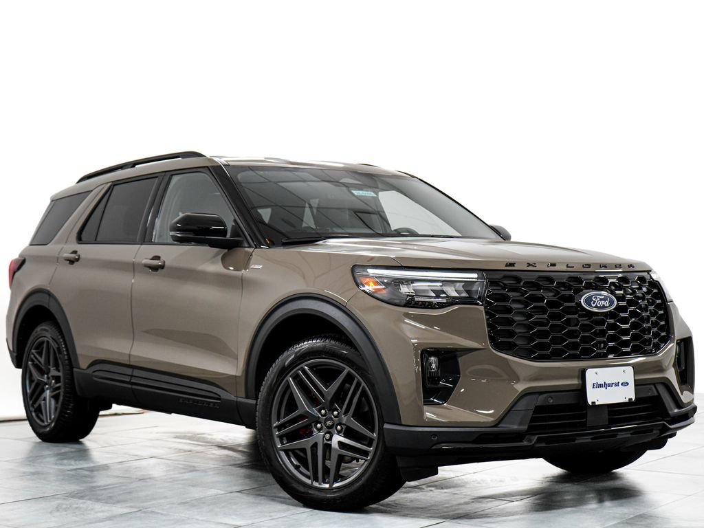 New 2026 Ford Explorer ST-Line w/ ST-Line Street Pack AWD/4WD image 1