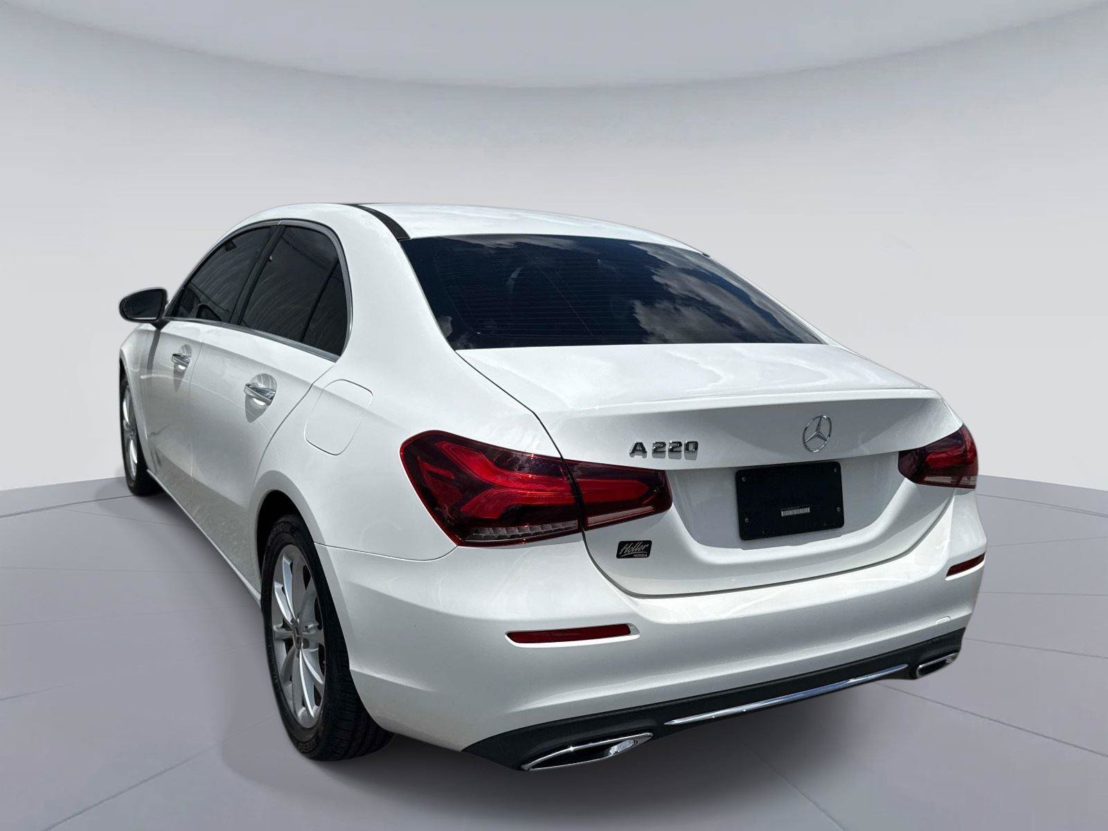 Used 2022 Mercedes-Benz A 220 image 6