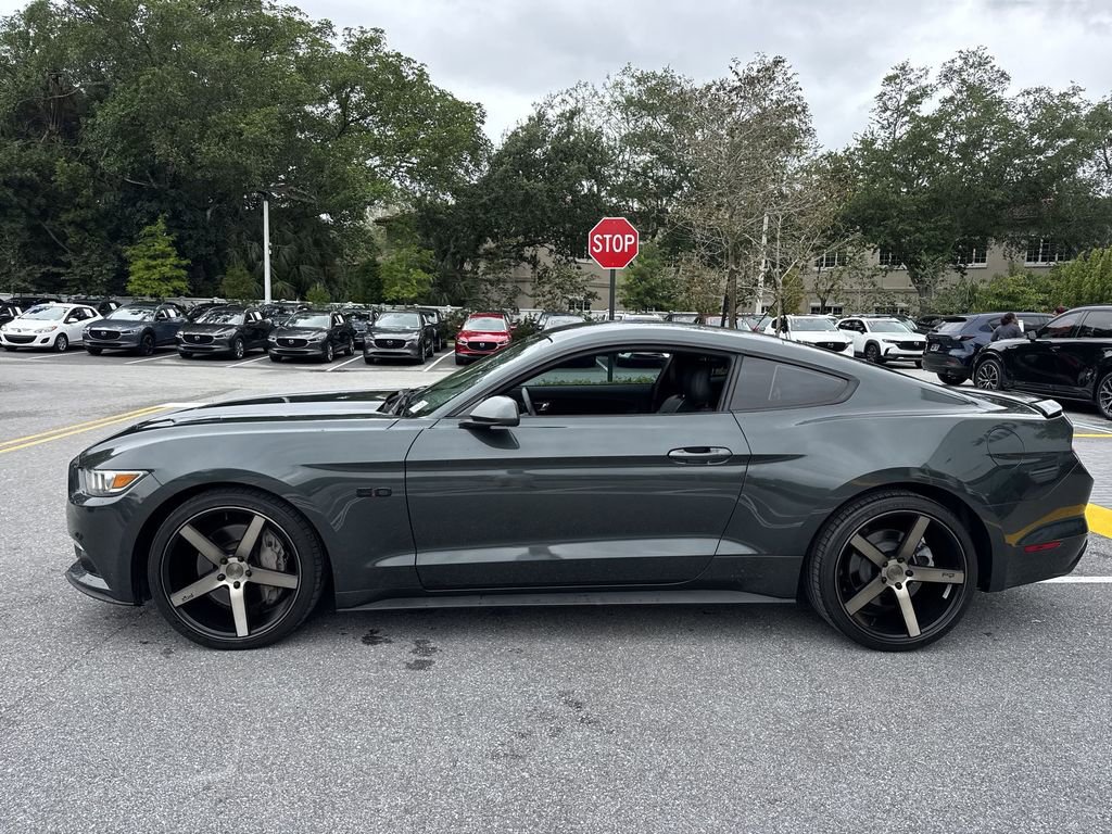 Used 2016 Ford Mustang GT w/ Black Accent Package RWD image 11