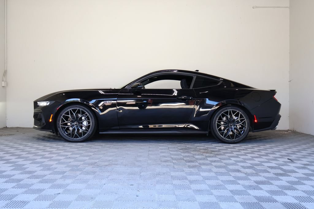 Used 2024 Ford Mustang GT RWD image 7